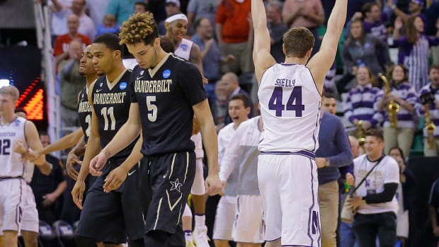 vanderbilt-northwestern-foul-mistake.jpg